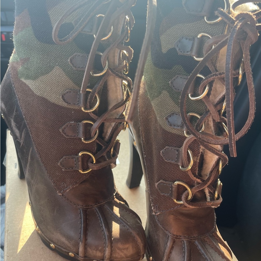 Camouflage Lace-Up High Heel Boots